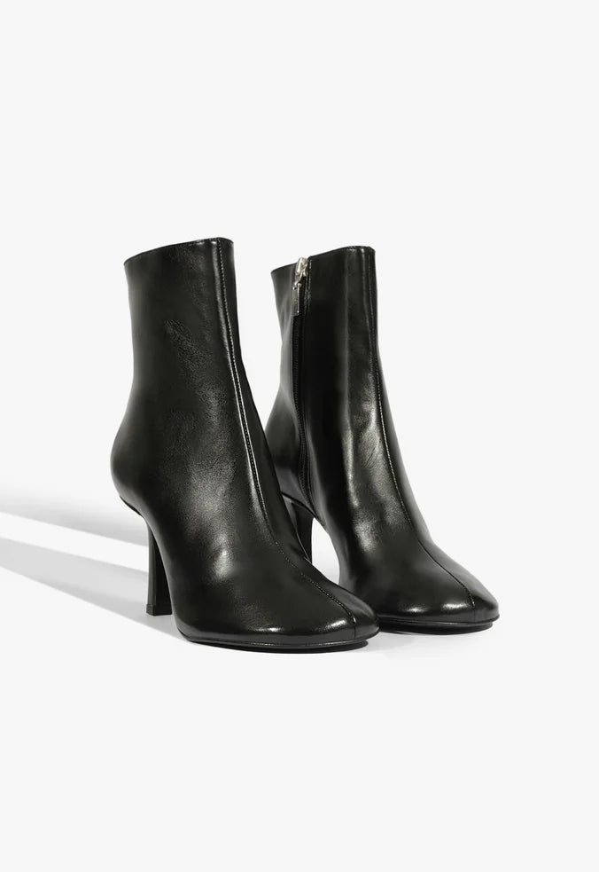 Bota Ankle Boot Retro Chic Preta