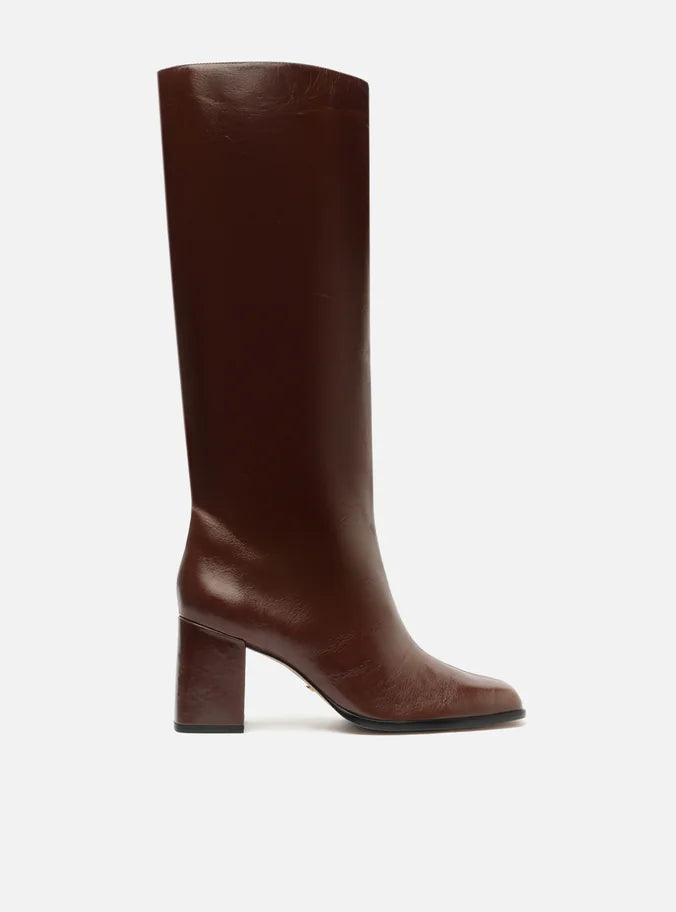 Bota Couro Cano Médio Nuvvi